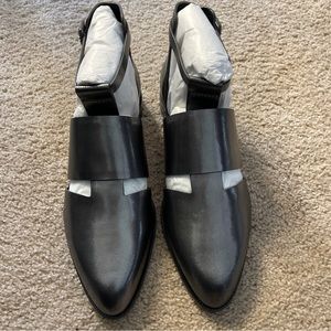 NEW Alexander Wang Ankle Cuff Flat Sandals Embossed Gray Silver Leather Size 40